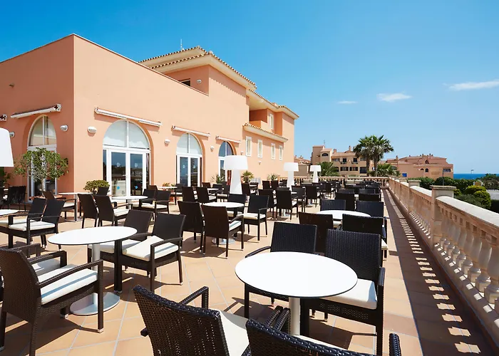 Grupotel Macarella Suites & Spa