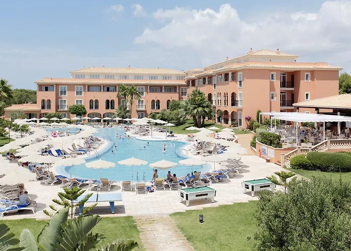  Grupotel Macarella Suites & Spa